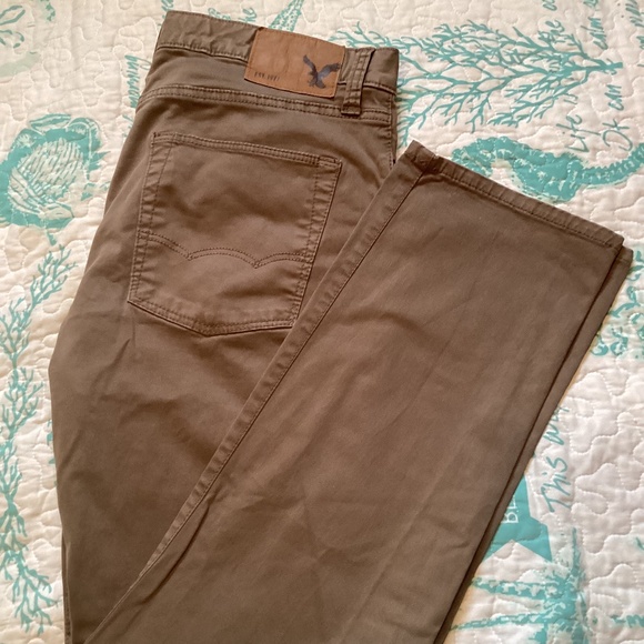 American Eagle outfitter, tan , chinos, 32x32 - Picture 1 of 4
